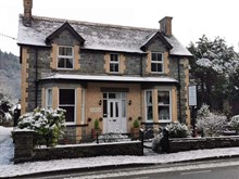 Dolweunydd Bed & Breakfast