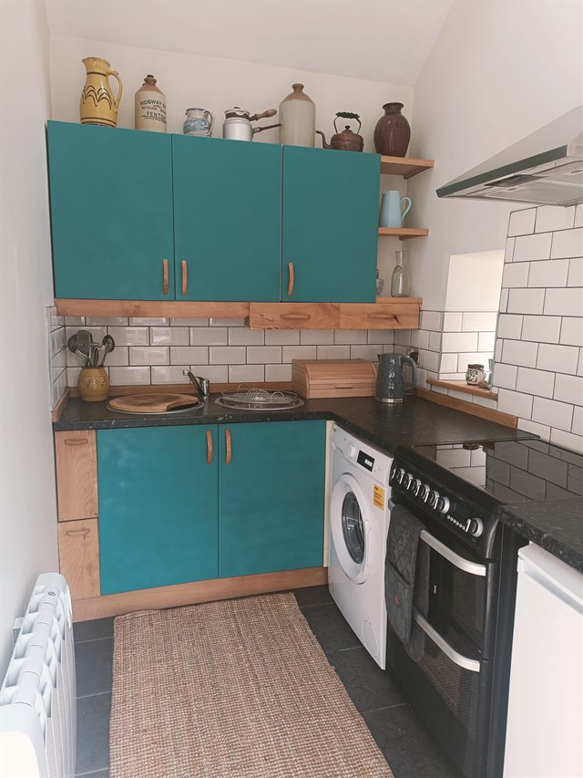 Rhyd Y Geifr kitchen