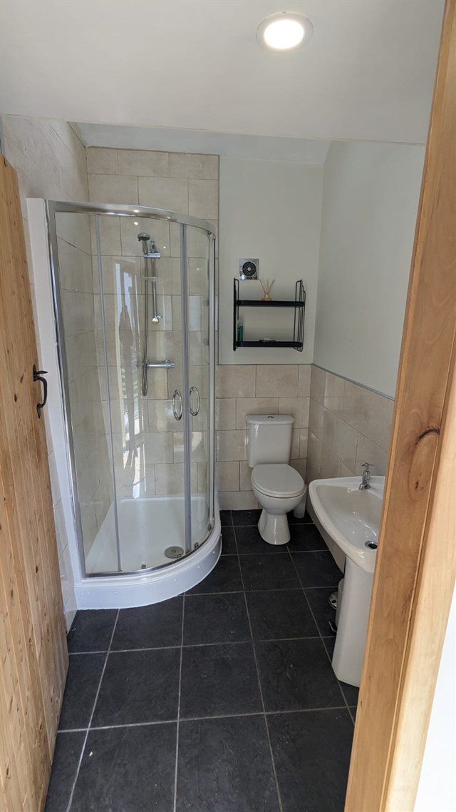 Rhyd Y geifr bathroom